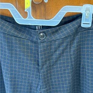 Kut from the Kloth tailored wide leg trousers size 6 29inseam see pic5 re color